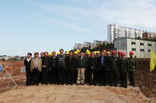 中渡口至瓷都大橋棚戶區(qū)改造、天主教堂保護性修繕現(xiàn)場調(diào)度會