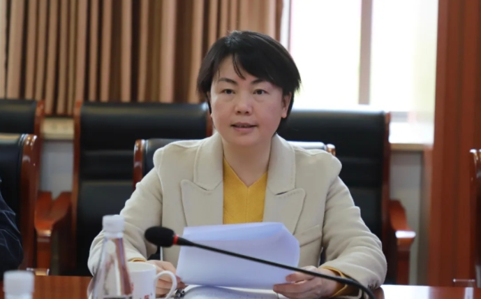 市古鎮(zhèn)投資公司部署開展深入貫徹中央八項規(guī)定精神學(xué)習(xí)教育