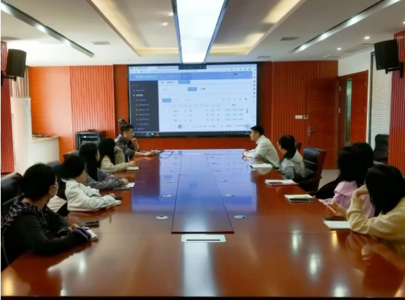 市古鎮(zhèn)投資公司開展國資國企在線監(jiān)管系統(tǒng)填報(bào)工作培訓(xùn)