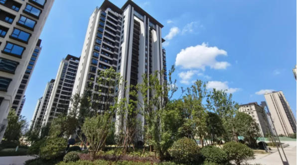 古鎮(zhèn)學(xué)府樓盤圓滿竣工，綠意盎然靜待業(yè)主歸家