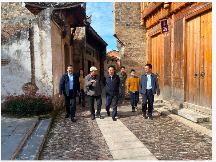 省民政廳副廳長(zhǎng)歐陽(yáng)海泉一行赴三閭廟歷史文化街區(qū)調(diào)研